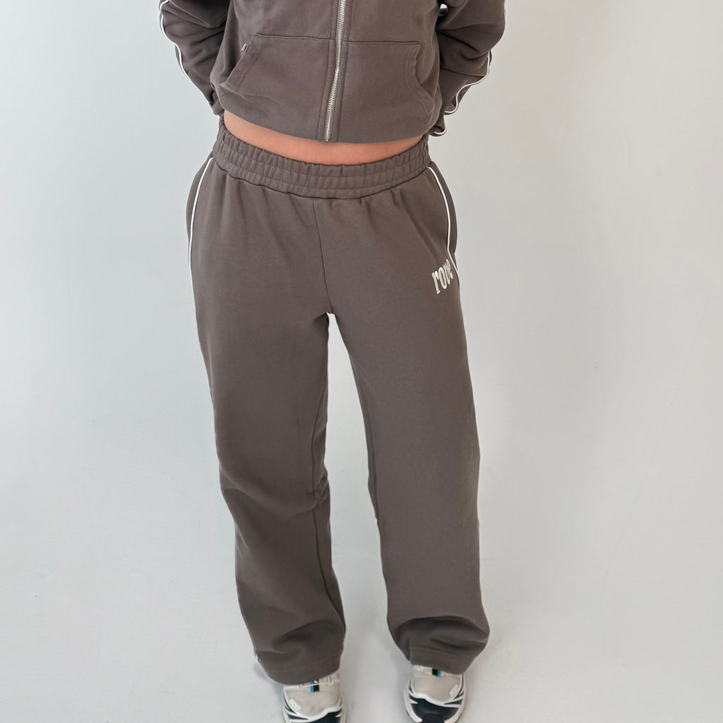 Straight Leg Sweatpants - Mocha