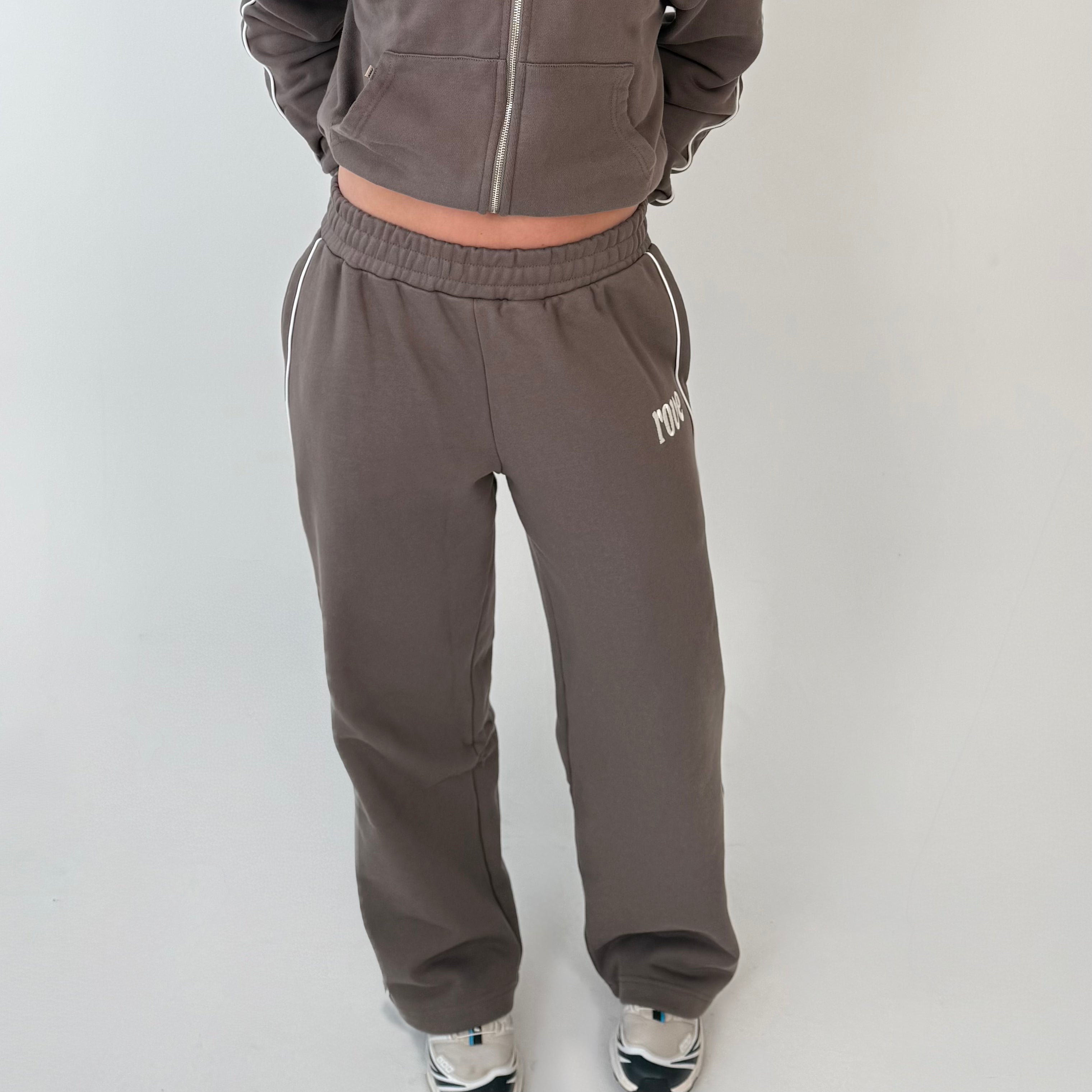 Straight Leg Sweatpants - Mocha
